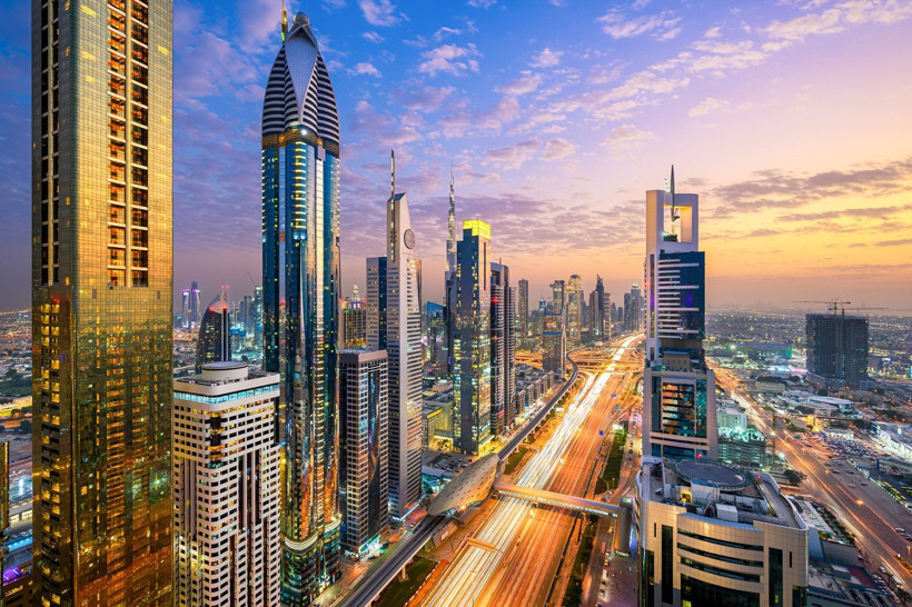 Dubai turist çekmek için kesenin ağzını açtı: Misafir getirene 817 dolar değerinde hediye! - Resim: 1