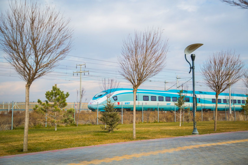 Türkiye’nin hızlı tren ağı büyüyor: İl sayısı 11’den 27’ye çıkacak - Resim: 3