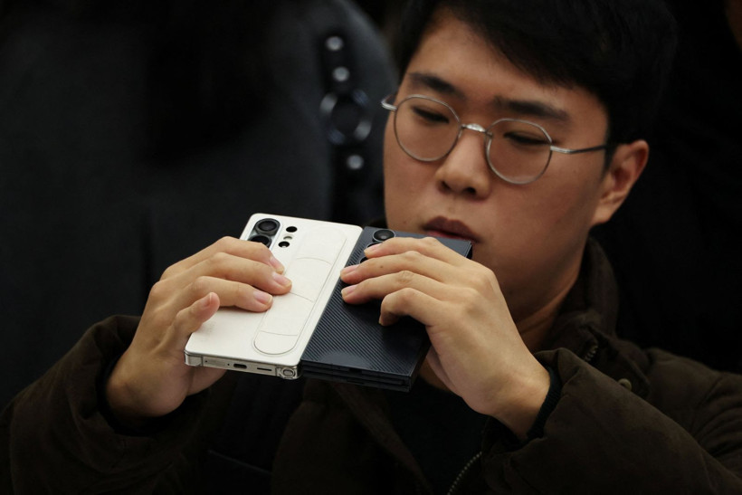 Samsung’dan ilk çoklu katlanabilir telefon: Fiyatı belli oldu - Resim: 3