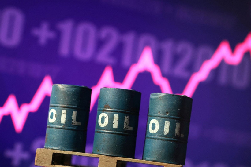 ABD petrol fiyat tahminini düşürdü: Arz fazlası için tarih belli oldu - Resim: 2