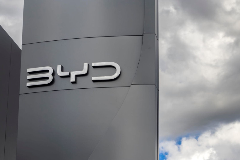 BYD bu kez Porsche'a rakip oluyor: 1583 beygirlik elektrikli süper model tanıtıldı - Resim: 1