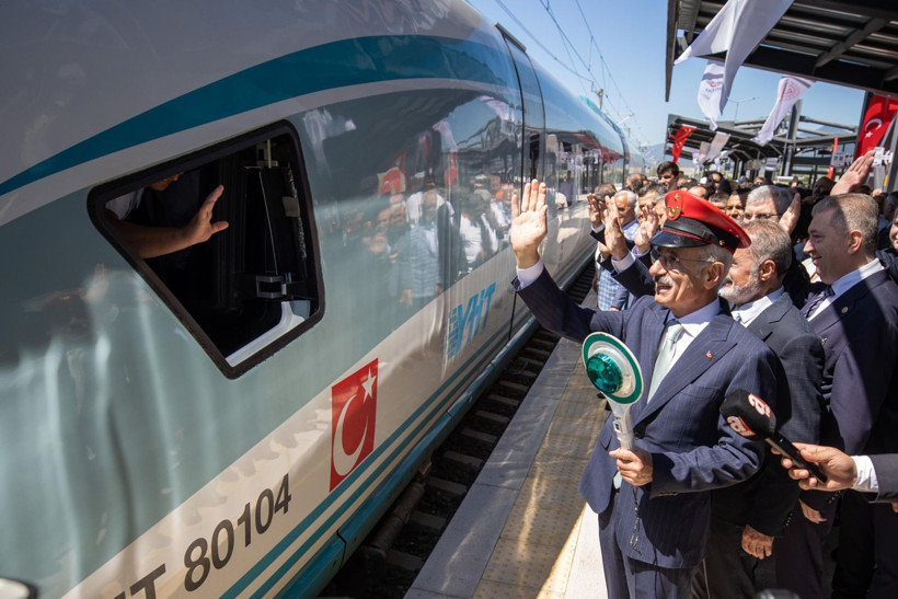 YHT hattında yeni dönem: Ankara-İstanbul yolculuğu 4 saatin altına inecek - Resim: 2