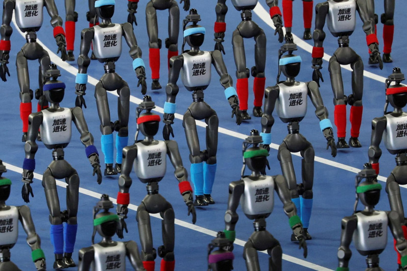 Finişi gördüler ama duramadılar! Bolt’un rekorunu kıran robotlar sedyeyle taşındı - Resim: 22