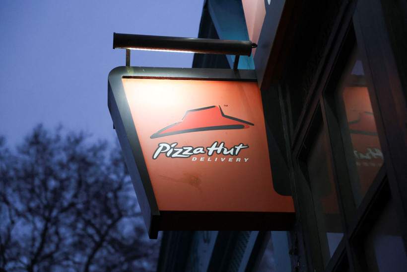 Türkiye'de de faaliyet gösteriyor: Dev pizza zinciri satıldı, CEO istifa etti - Resim: 2