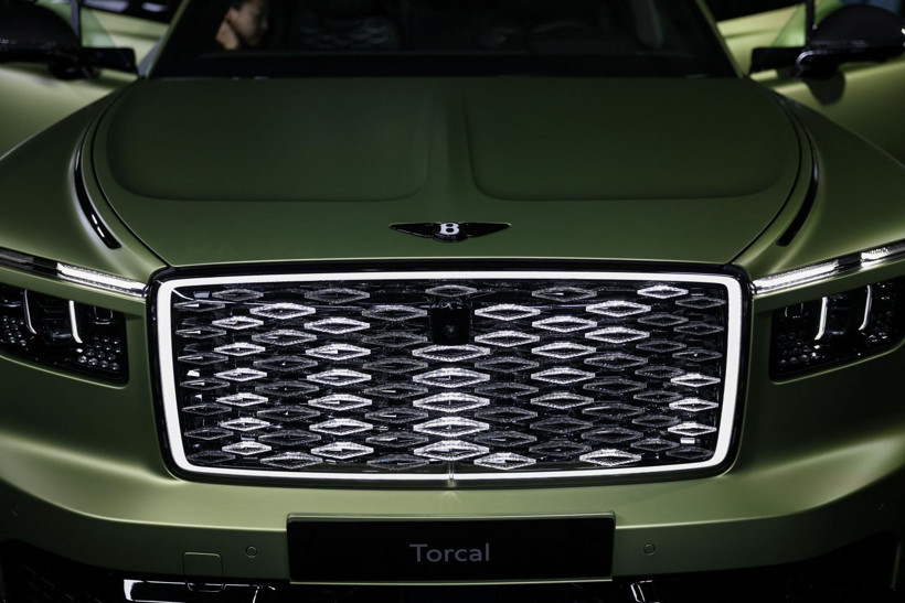 Bentley Torcal Tanıtıldı: 888 beygir gücü, 600 kilometre menzil - Resim: 3