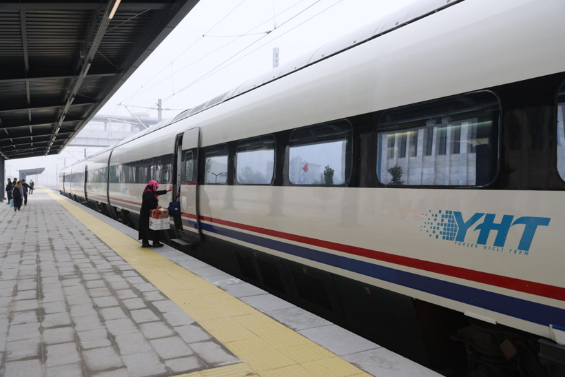 Ankara’dan Karadeniz’e hızlı tren: Yolculuk 2,5 saate inecek - Resim: 1