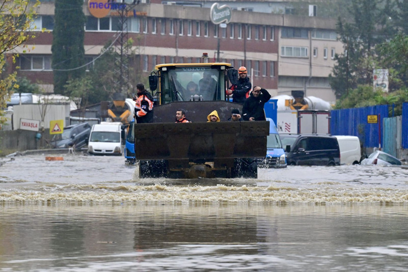 İstanbul neden bu kadar yağmur topladı? Yağışların arkasındaki 3 faktör - Resim: 8