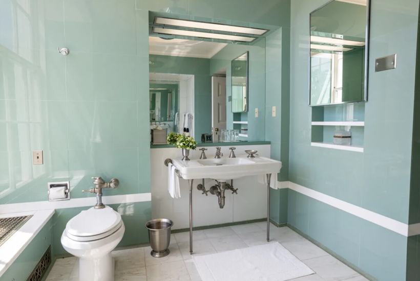 Trump'tan tepki çeken paylaşım: Beyaz Saray'daki banyo ve tuvaleti yeniletti - Resim: 5