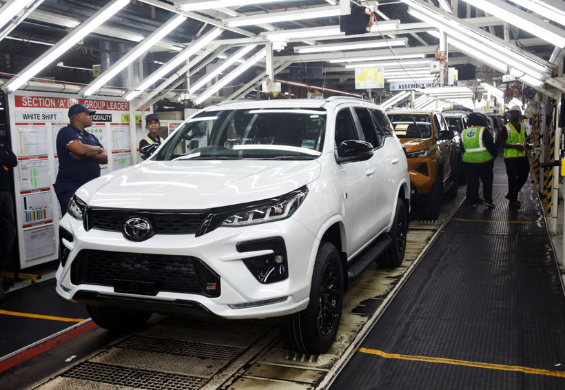 Toyota iki efsanesini Türkiye pazarı için tanıttı: Yeni kasa ve yeni fiyat açıklandı! - Resim: 4