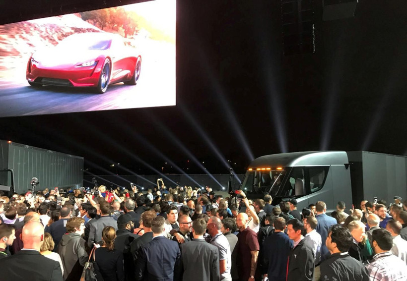 Tesla Semi'de 9 yıllık bekleyiş sona erdi: Teslimler başladı - Resim: 4