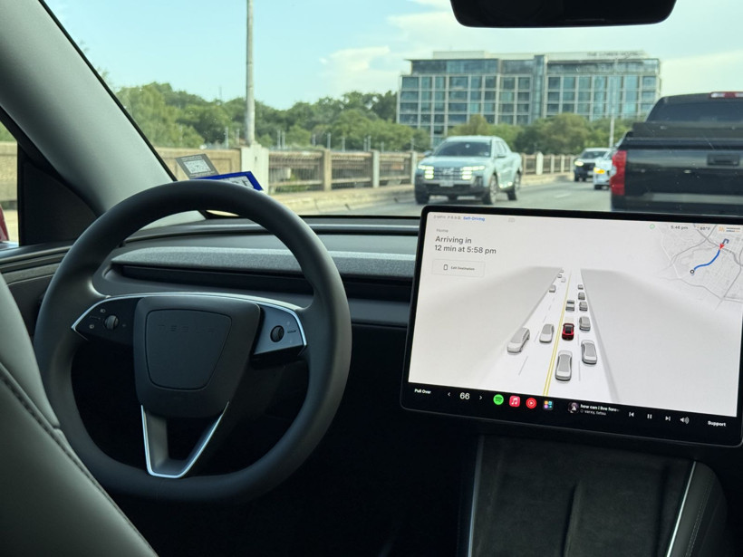 Tesla Cybercab'ler Houston'da ortaya çıktı: Robotaksi için geri sayım mı? - Resim: 1
